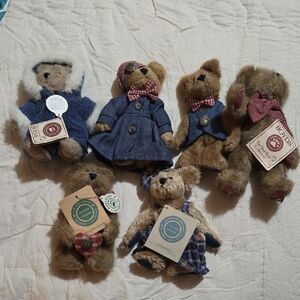 Boyds Bears Collection with Blue and Brown Attire Lot (6)